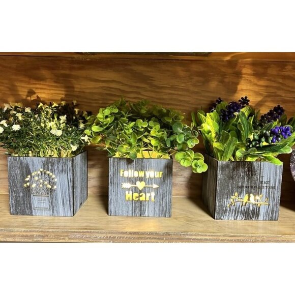 New Artificial Plants & Flowers with Nightlight, Potted Fake Plants, Home Decor - Picture 1 of 3